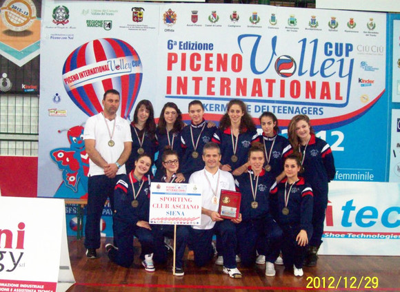 picenointernationalvolleyritagliata.580px